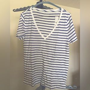 J Crew V Neck Tshirt